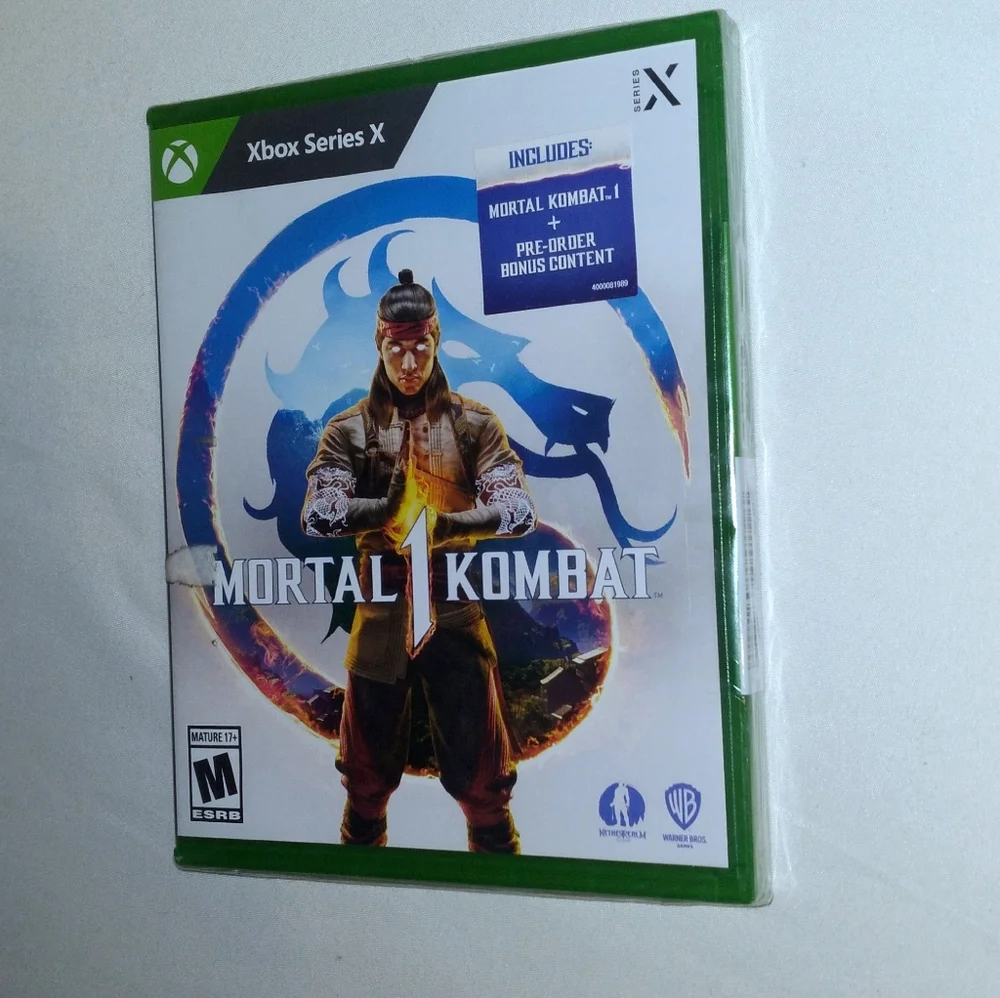Mortal Kombat 1 / Resident Evil 4 Xbox Series X Game Bundle